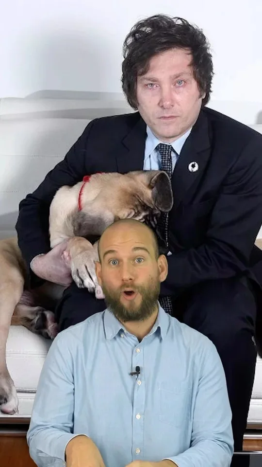 Published reel preview: Javier Milei ha clonato il suo cane 5 volte!
